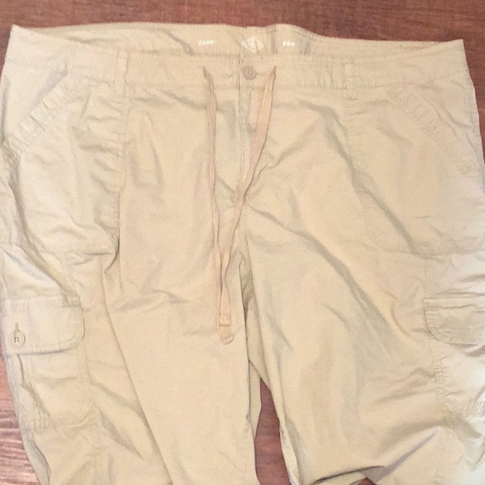 ST JOHNS BAY Capri Pants Plus Size 28W